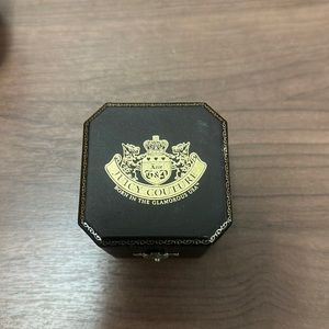 Juicy charm for bracelet